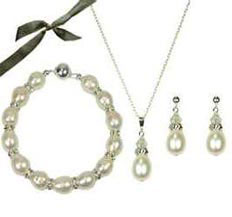 Pearl Tops, Bracelets. Wholesellers in Ranchi